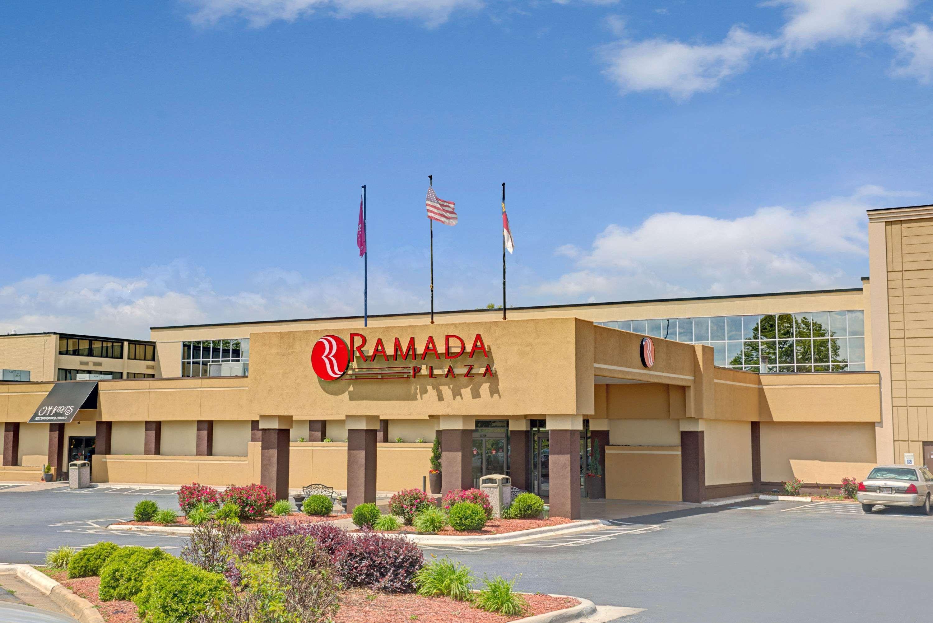 Ramada Plaza By Wyndham Charlotte South End Airport Hotel Exterior photo
