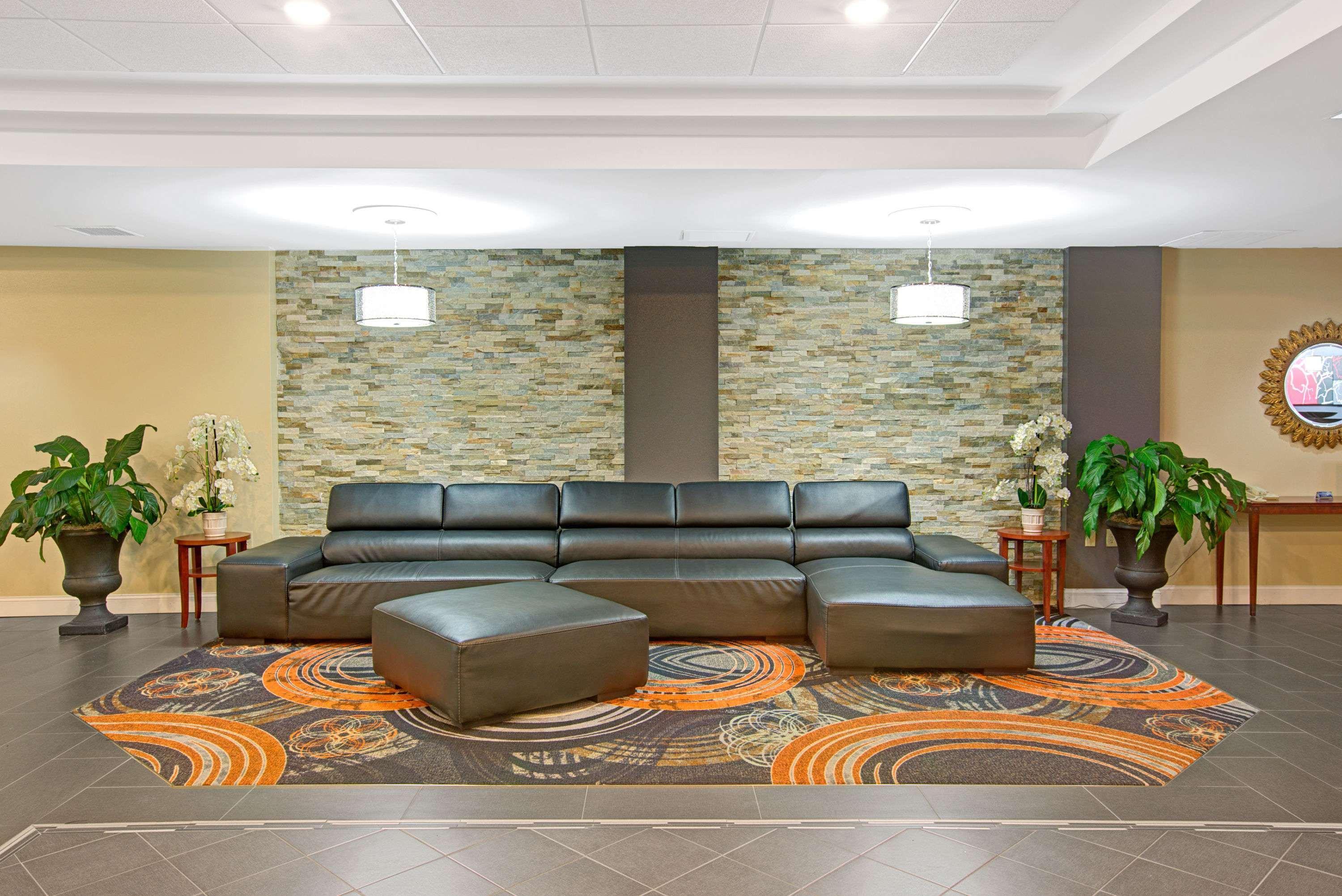 Ramada Plaza By Wyndham Charlotte South End Airport Hotel Exterior photo