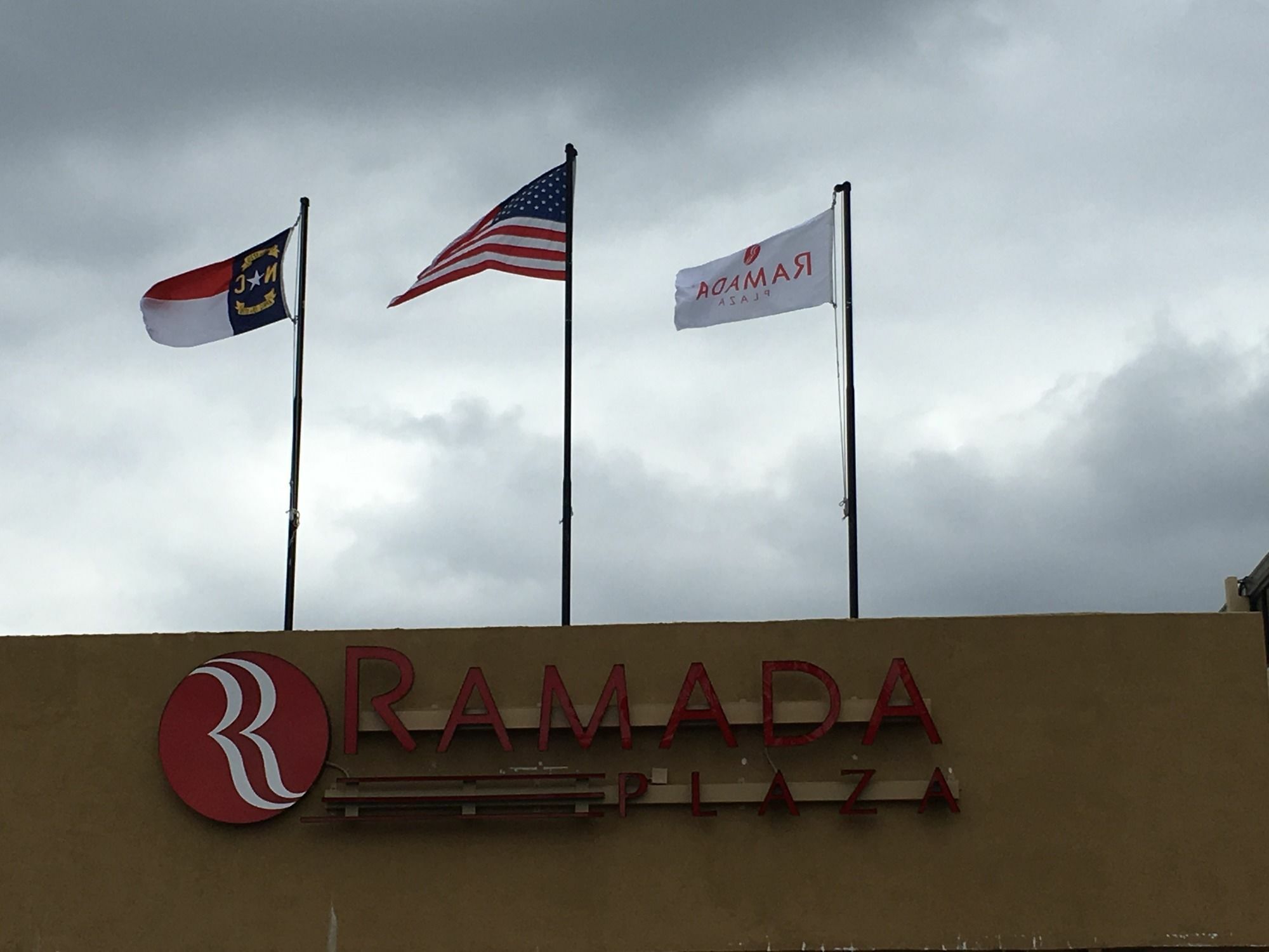 Ramada Plaza By Wyndham Charlotte South End Airport Hotel Exterior photo